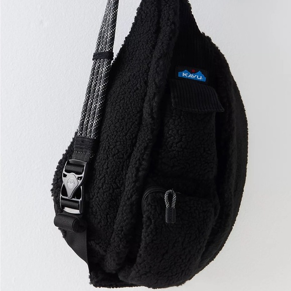 NWTS KAVU ROPE SNUG SLING BAG - Picture 1 of 7